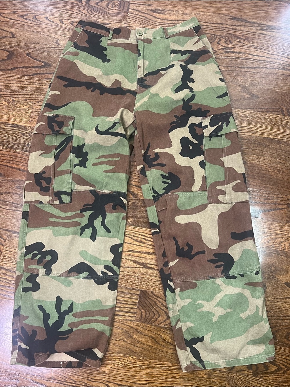 Camouflage Cargo Pants - Women's Green/Brown Camo